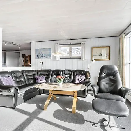 0074-romo-lakolk-174 *